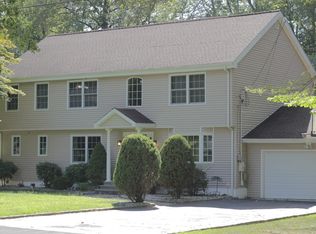 83 Johnson St, Trumbull, CT 06611