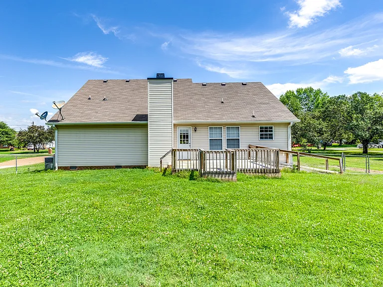 125 Grant Ct — Photo 37