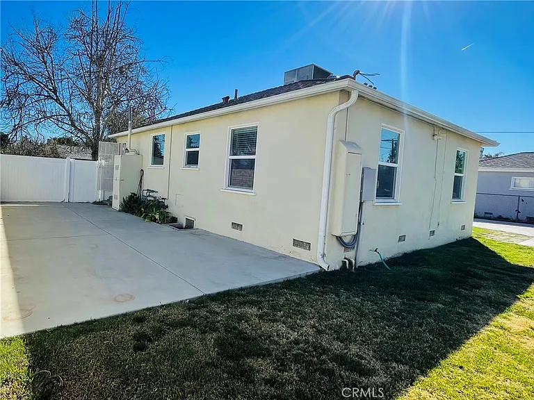 8465 Quartz Ave — Photo 16