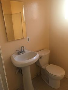 527 W 88th St, Los Angeles, CA, 90044