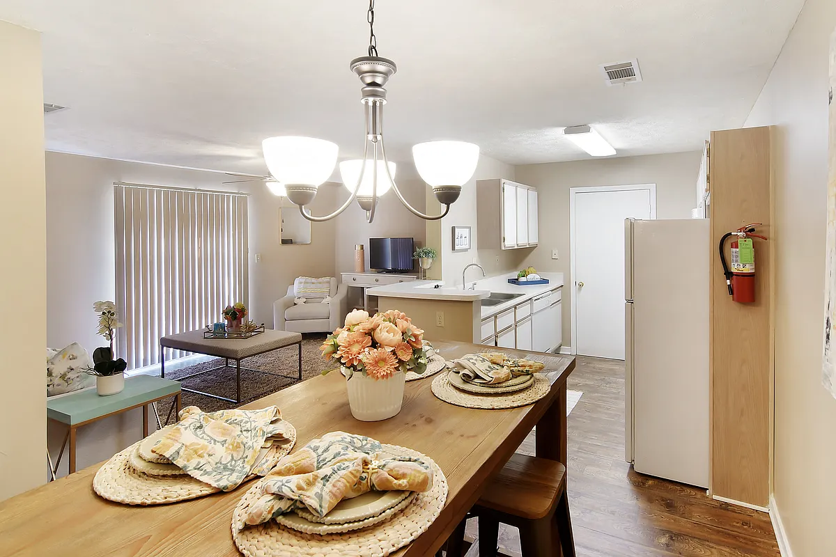 Building Photo - Parklane Apartment Homes