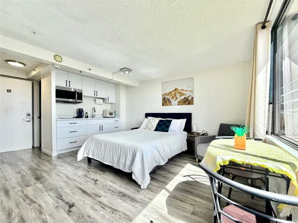 444 Niu St APT 3204, Honolulu, HI 96815