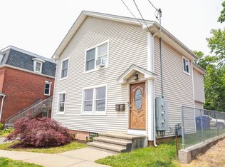 22 Warwick St UNIT 1, Middletown, CT 06457