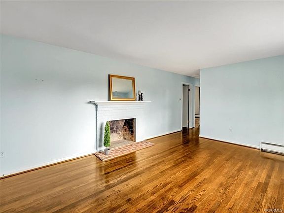 4th image of 7600 Moss Side Ave