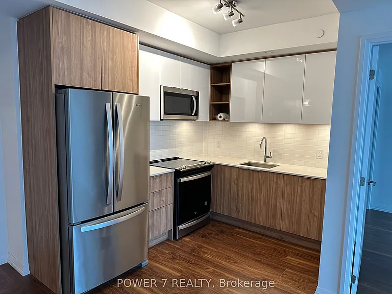25 Holly St #2801 — Photo 8