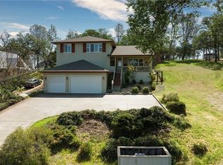 17420 Meadow View Dr, Hidden Valley Lake, CA