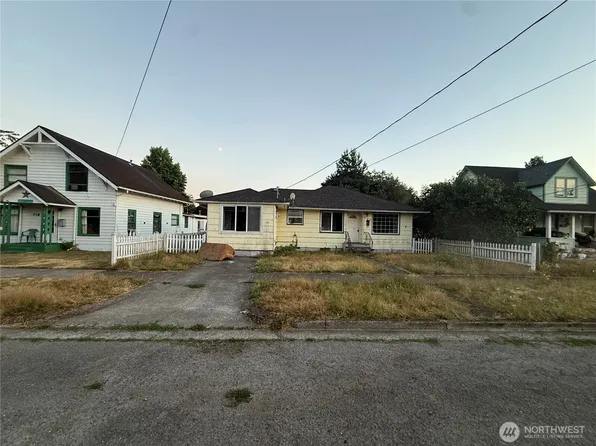 720 W Chestnut Street, Centralia, WA 98531