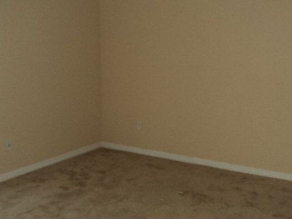 4th image of 119 Lantana Ave