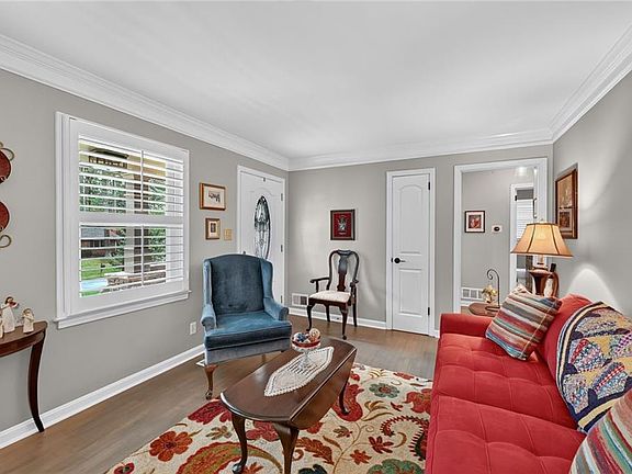 5th image of 3172 Randolph Rd