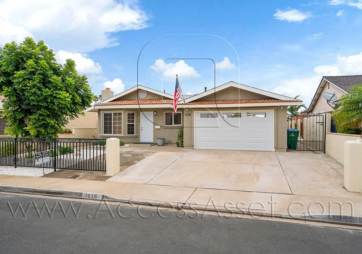 Remarkable 3 Bed/2 Bath Modern, Luxury And Comfort San Diego Home! — Photo 1