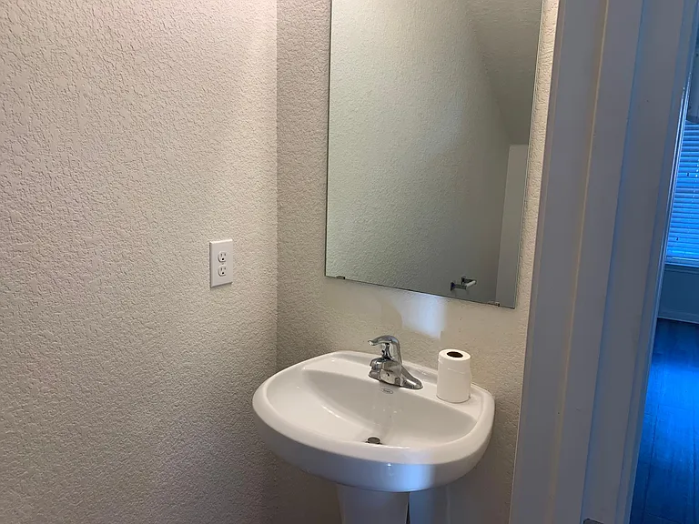 217 Denson Ln — Photo 12