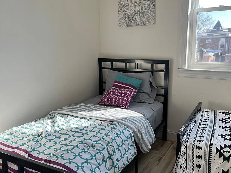 Level 3
Bedroom 3
YOU CAN HAVE 2 TWIN BEDS OR 1 QUEEN BED
