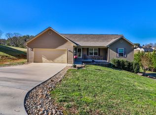 865 Amburn Meadows Ln, Maryville, TN 37801
