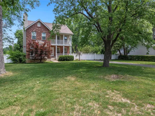 103 Midland Ave, Maryland Heights, MO 63043