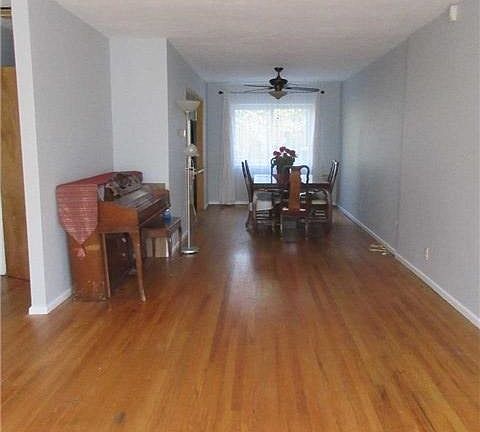4th image of 8609 Dexter Ct