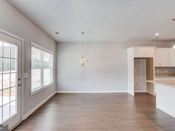 7th image of this home