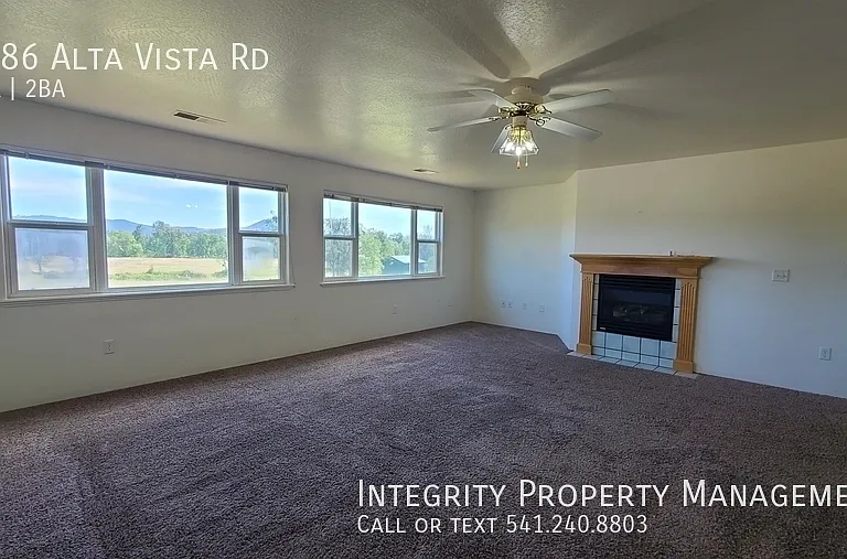 1586 Alta Vista Rd — Photo 6