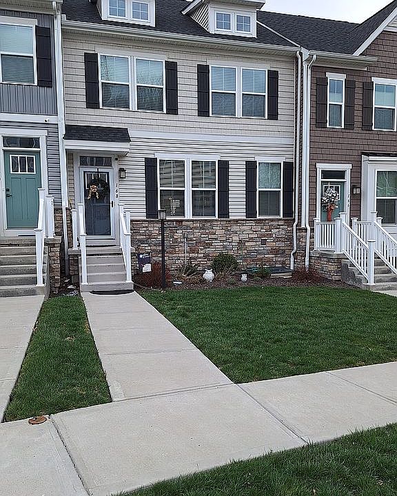 1st image of 168 Moyer Hill Dr