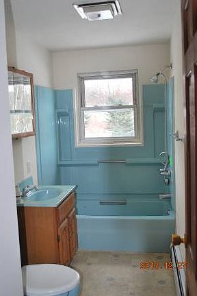 5th image of 11 Adams Ave