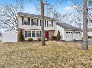 9 Newtons Corner Rd, Howell, NJ 07731