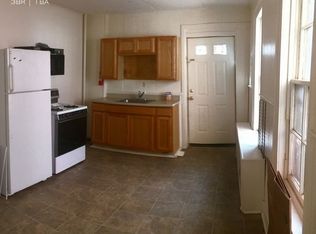 946 N 6th St #2, Reading, PA 19601
