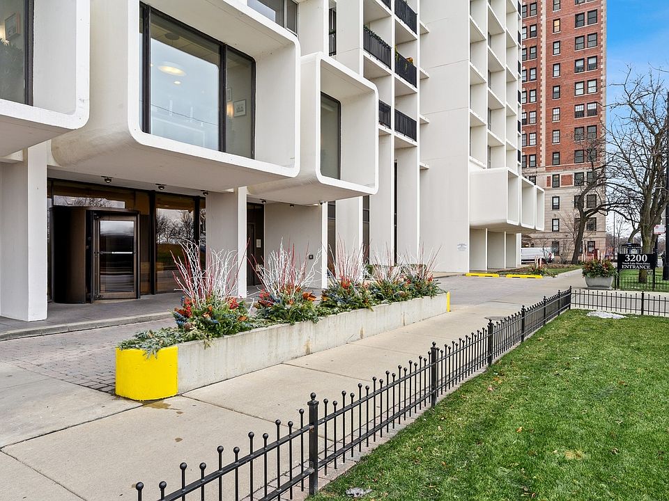 1st image of 3200 N Lake Shore Dr APT 602