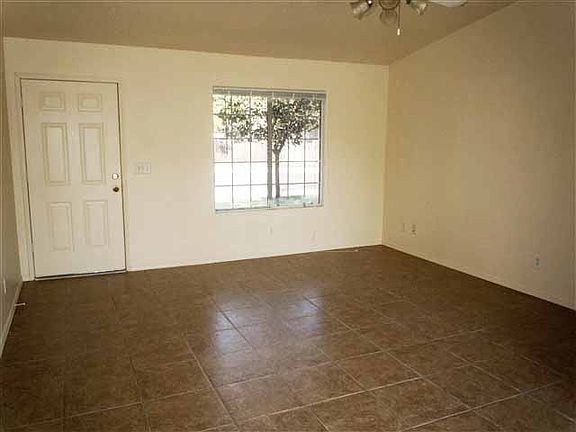 4th image of 1316 Echo Ln