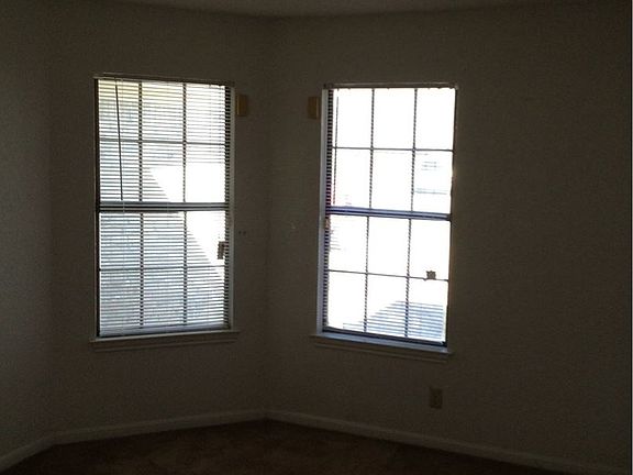 5th image of 1804 Ronstan Dr