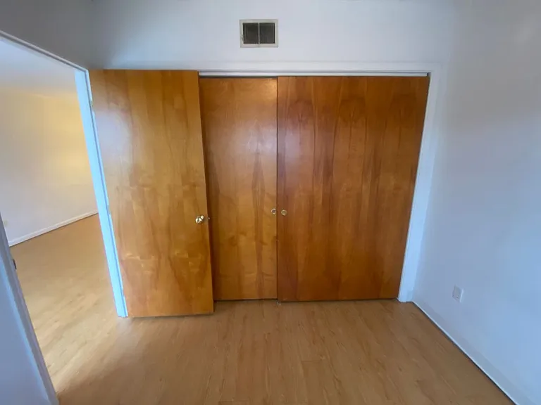 2009 Greene St #413 — Photo 6