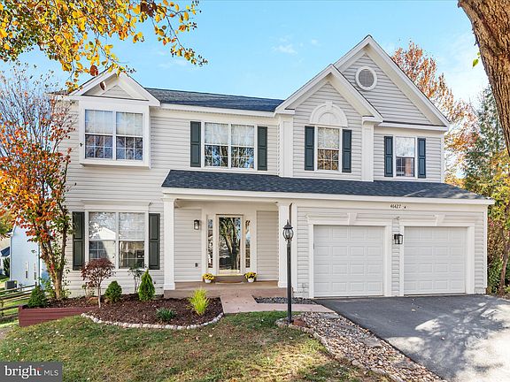 2nd image of 46427 Thornwood Ct