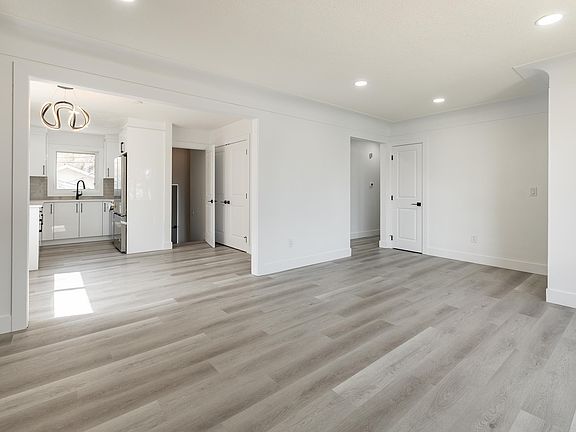 3rd image of 11844 Saint Albert Trl NW