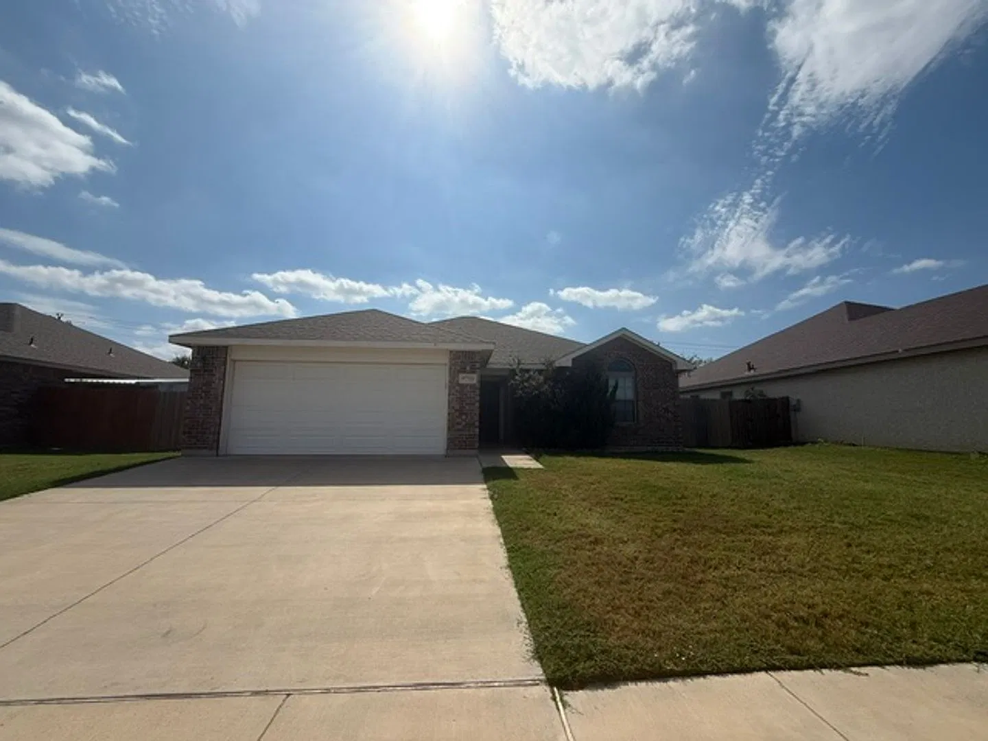5733 Foxfire — Photo 1