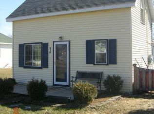 416 2nd Ave, Reynolds, ND 58275