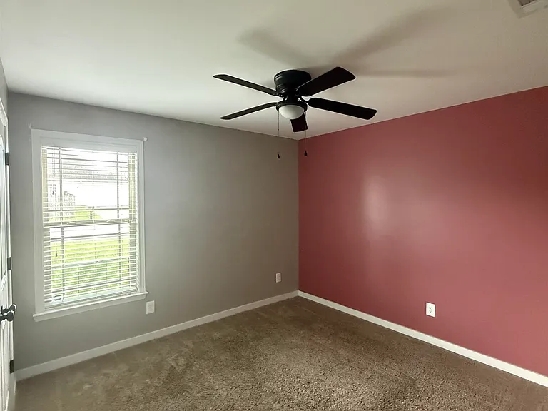100 Weston Cv — Photo 12
