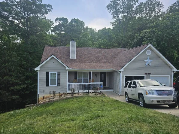 3394 Royal Oaks Dr, Gainesville, GA 30506