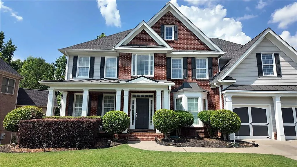 6 bed, 5.0 bath, 5200 sqft, $4,950 — Photo 2