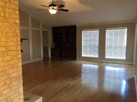 5th image of 3023 Orchard Gate St