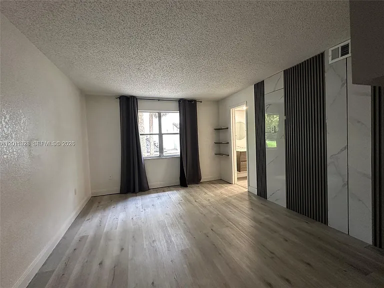 4215 N University Dr #101 — Photo 12