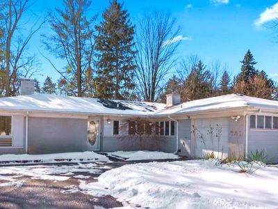 23915 Lee Baker Dr, Southfield, MI, 48075