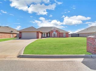1816 Puma Dr, Altus, OK 73521