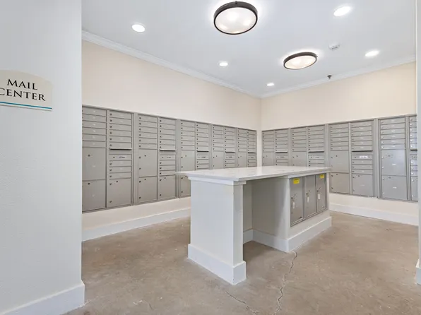 Mariposa Communications Parkway 55+ Apartment Homes