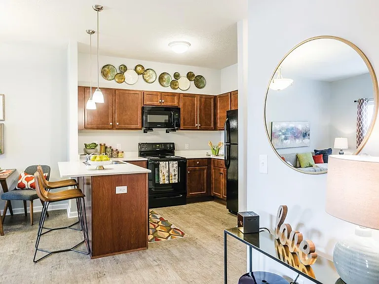 Villa Capri Apartment Homes — Photo 6
