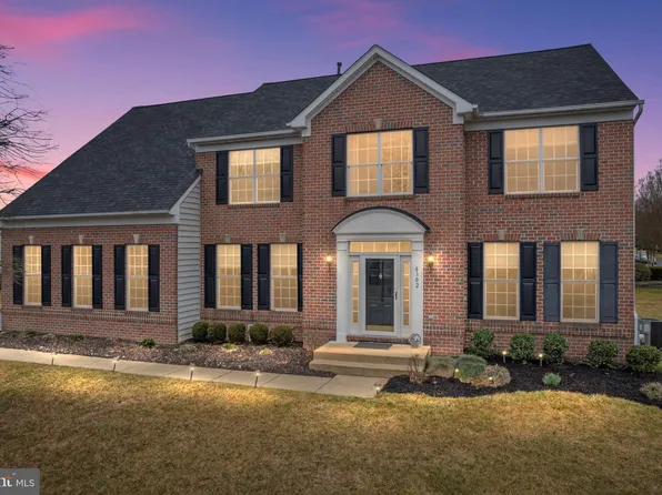 8302 Banister Rd, Severn, MD 21144