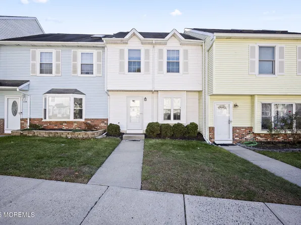 120 Joan Court, Jackson, NJ 08527