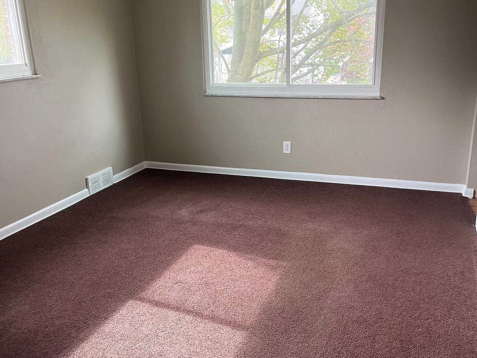 4422 Westway Street - Upper — Photo 4