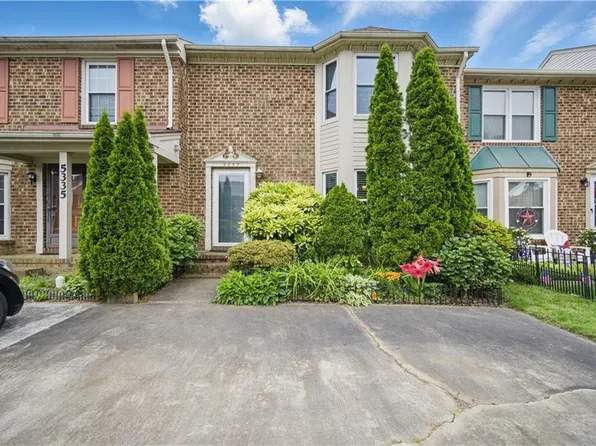 5337 Kindlewood Dr, Virginia Beach, VA 23455