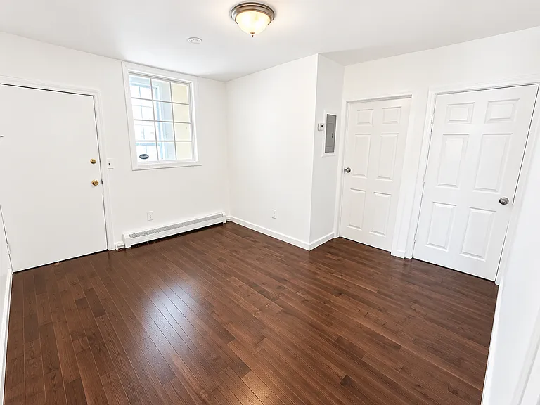 378 S 12th St #3 — Photo 9