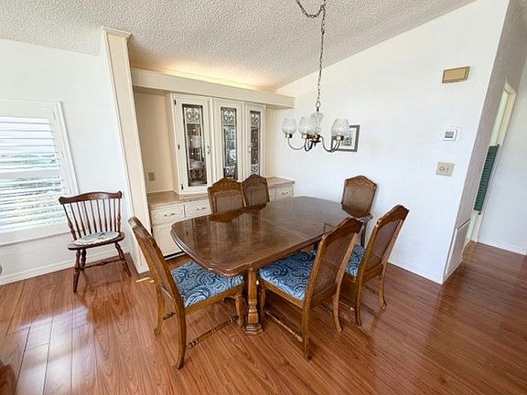 5th image of 547 Catalina Dr #547