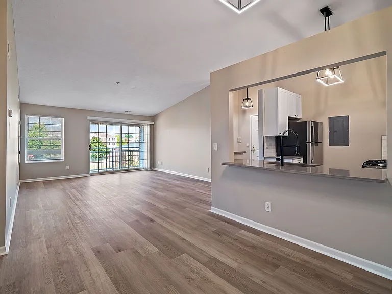 Cherry Tree Village Apartments — Photo 142