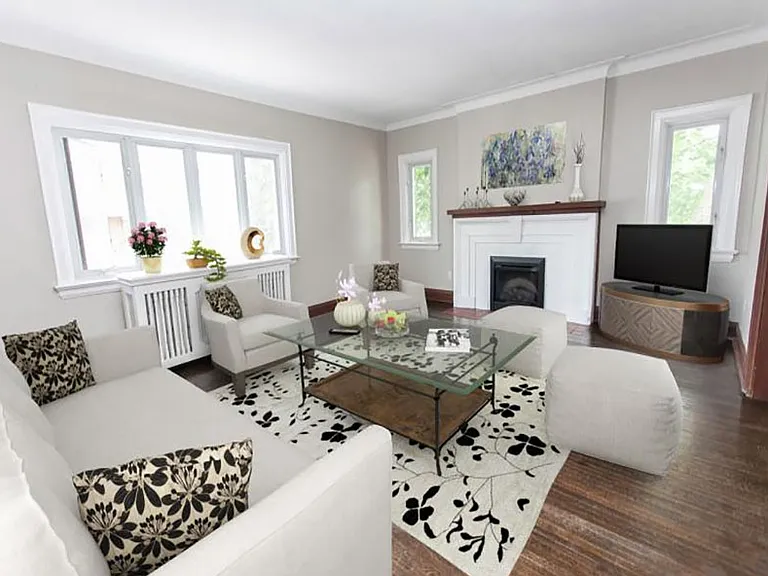 372 Davenport Rd #4 — Photo 6